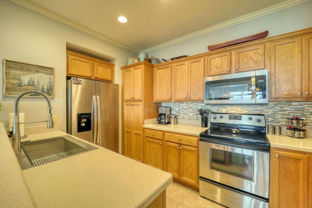 Bucket List Views Sugar Mountain Private Condo - 2Bed, 2Bath, Sleeps 6, Panoramic Views Of Mountains From Large Deck, Short Drive To Shopping, Restaurants, Cafes & Banner Elk Town エクステリア 写真