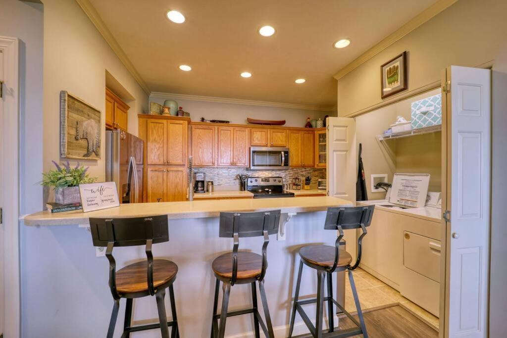 Bucket List Views Sugar Mountain Private Condo - 2Bed, 2Bath, Sleeps 6, Panoramic Views Of Mountains From Large Deck, Short Drive To Shopping, Restaurants, Cafes & Banner Elk Town エクステリア 写真