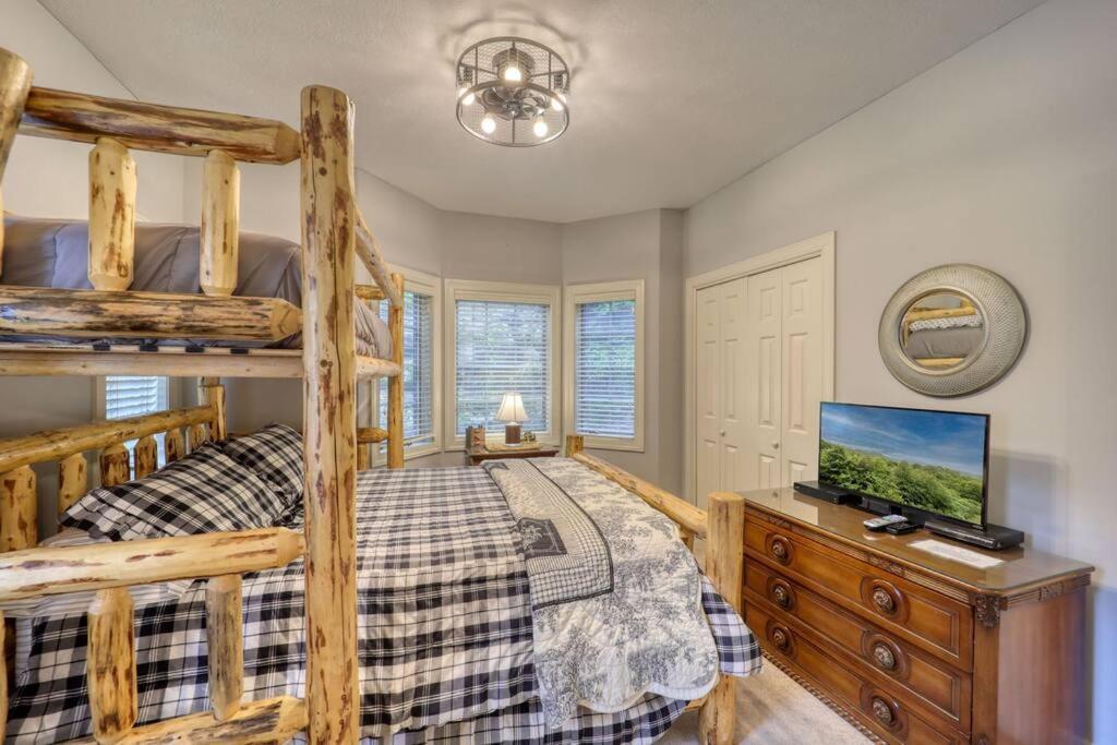Bucket List Views Sugar Mountain Private Condo - 2Bed, 2Bath, Sleeps 6, Panoramic Views Of Mountains From Large Deck, Short Drive To Shopping, Restaurants, Cafes & Banner Elk Town エクステリア 写真