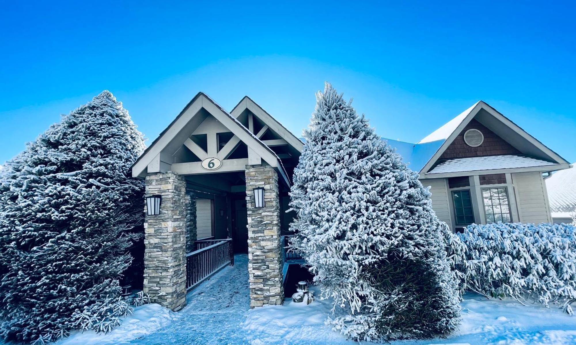 Bucket List Views Sugar Mountain Private Condo - 2Bed, 2Bath, Sleeps 6, Panoramic Views Of Mountains From Large Deck, Short Drive To Shopping, Restaurants, Cafes & Banner Elk Town エクステリア 写真